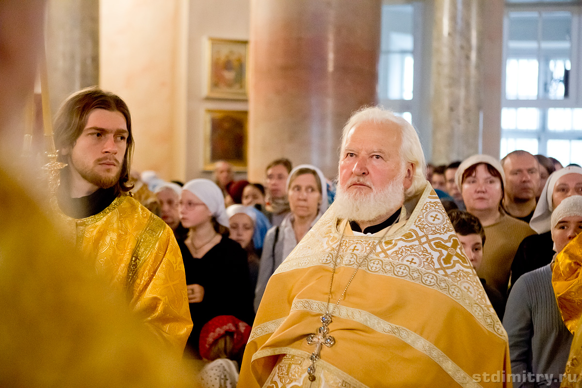 Царевича димитрия при первой градской. Храм царевича Димитрия Архитектор. Храм царевича Димитрия при первой градской.