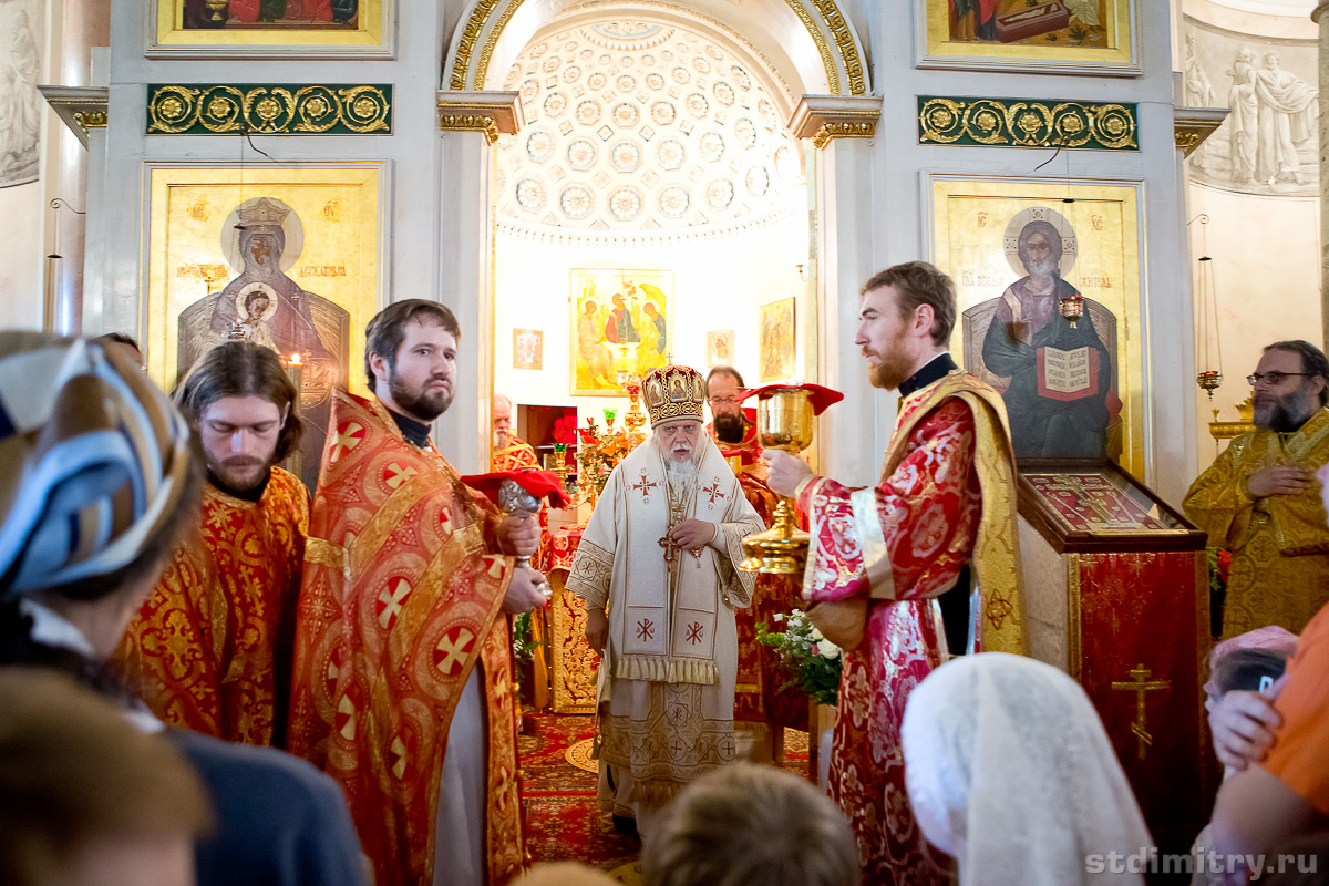 Храм блгв. Царевича Дими́трия. Храм царевича Дмитрия в 1 градской.