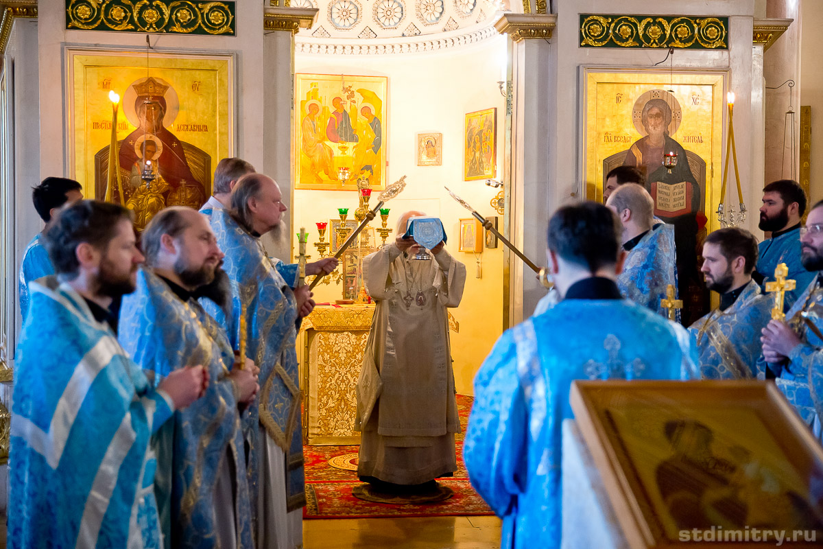 Царевича димитрия расписание. Храм царевича Димитрия Москва. Храм царевича Дмитрия владыка Пантелеимон. Храм царевича Димитрия Архитектор. Храм царевича Димитрия владыка Пантелеимон поддержать смс.